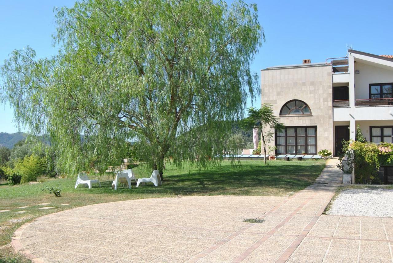 발로 델라 루카니아 Corbezzolo B&B 외부 사진