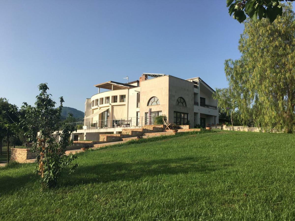발로 델라 루카니아 Corbezzolo B&B 외부 사진